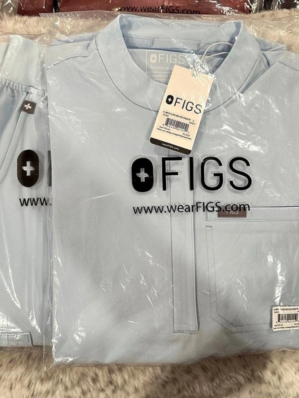 FIGS Zamora Jogger Petite and Montex Classic Mock Neck Scrub Top Set NWT